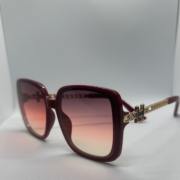 Oversized Burgundy Gradient Sunglasses w/ Gold Chain Detail H Logo UV protection main image 7